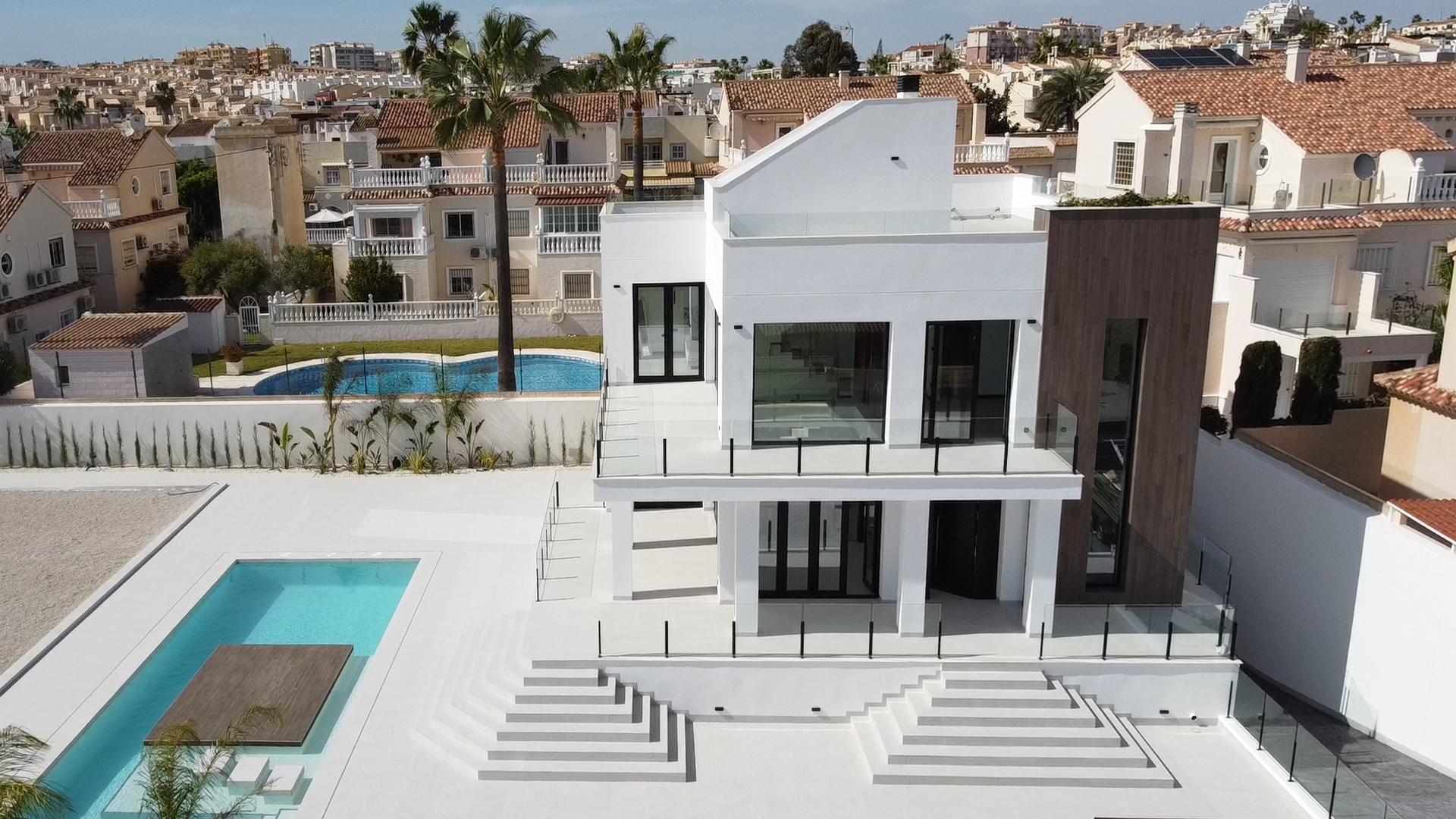 Torrevieja, Villa de luxe nouvellement construite avec vue sur la mer