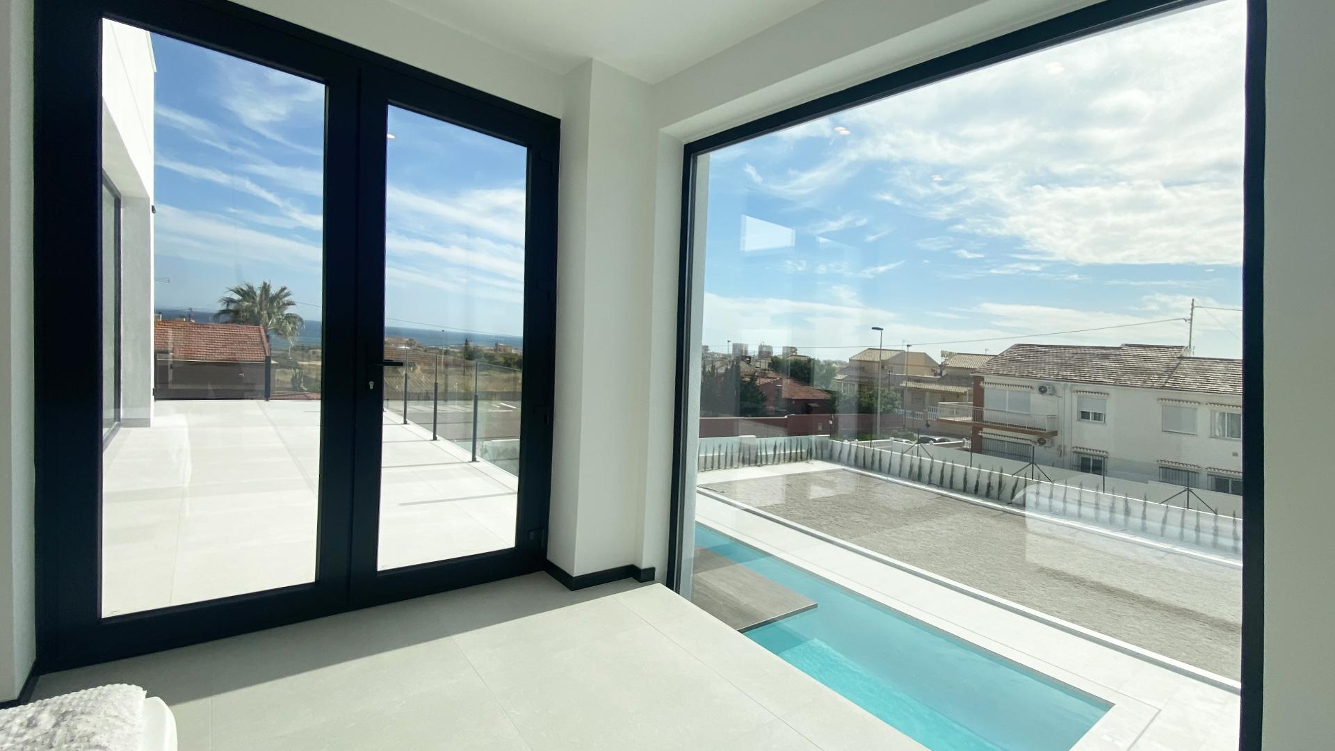 Torrevieja, Villa de luxe nouvellement construite avec vue sur la mer